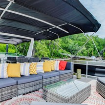 Outer Reef 580 Motoryacht