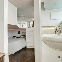 Outer Reef 580 Motoryacht