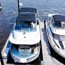 Outer Reef 580 Motoryacht