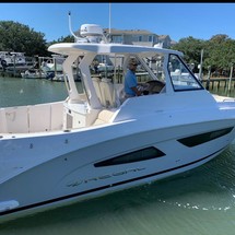 Regal 33 SAV