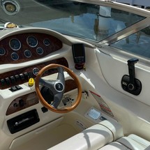 Sea ray 260 bow rider select