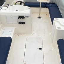 Hurricane fundeck 232