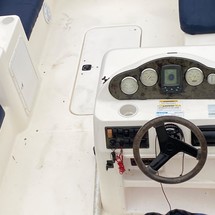 Hurricane fundeck 232