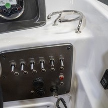 Hurricane 201 sundeck sport