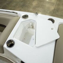 Hurricane 188 sport sundeck