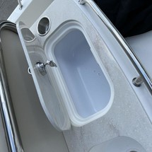 Boston Whaler 270 Dauntless