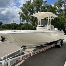 Boston Whaler 270 Dauntless