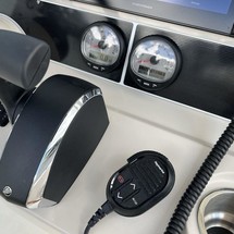 Boston Whaler 270 Dauntless