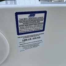 Boston Whaler 270 Dauntless