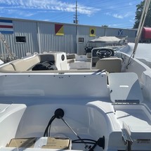 Hurricane 188 sport sundeck