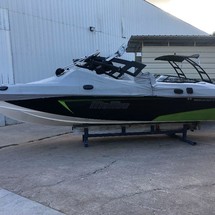 Malibu Wakesetter 23 LSV