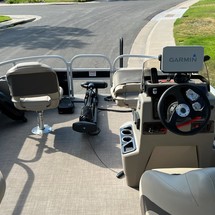 Sun Tracker Bass Buggy 18 DLX