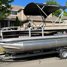Sun Tracker Bass Buggy 18 DLX