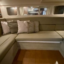Sea Ray 330 Sundancer