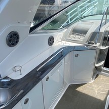 Sea Ray 330 Sundancer