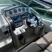 Sea Ray 330 Sundancer