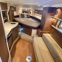 Sea Ray 330 Sundancer