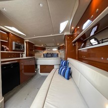 Sea Ray 330 Sundancer