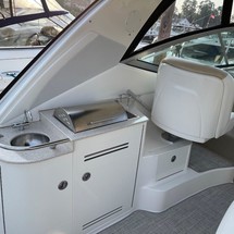 Sea Ray 330 Sundancer
