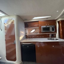 Sea Ray 330 Sundancer