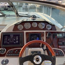 Sea Ray 330 Sundancer