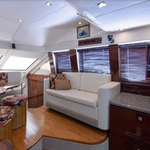 Sea Ray 47 Sedan Bridge