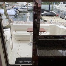 Sea Ray 47 Sedan Bridge
