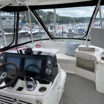 Sea Ray 47 Sedan Bridge