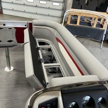 Bennington 24 sbrx