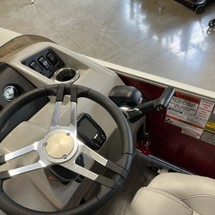 Bennington 24 sbrx