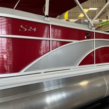 Bennington 24 sbrx