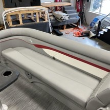 Bennington 24 sbrx