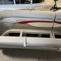 Bennington 24 sbrx