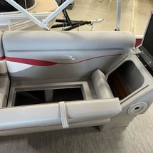 Bennington 24 sbrx