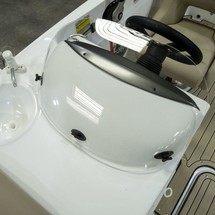 Hurricane 201 sundeck sport