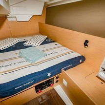 Beneteau Oceanis 38