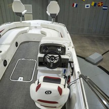 Hurricane 201 sundeck sport