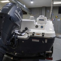 Hurricane 201 sundeck sport