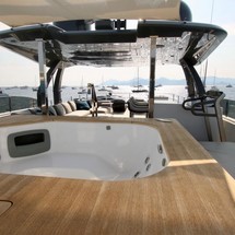 Custom Line Navetta 37