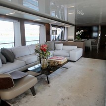 Custom Line Navetta 37