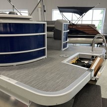 Bennington 24 sbrx