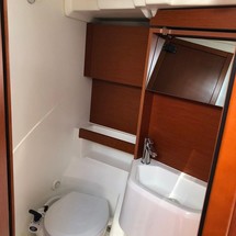 Beneteau Oceanis 51.1