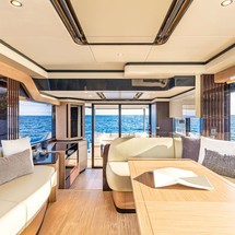 Absolute Navetta 52