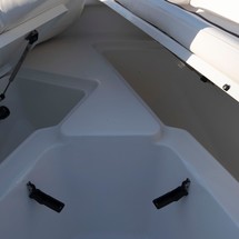 Sea Ray hunt ultra 211