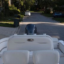 Sea Ray hunt ultra 211