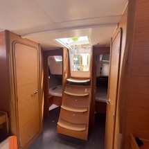 Dufour 390