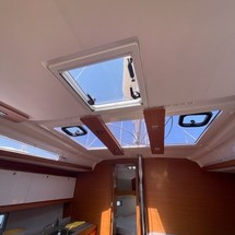 Dufour 390