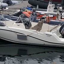 Quicksilver Activ 605 Open