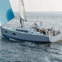 Beneteau Oceanis 38
