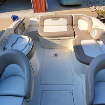 Sea Ray 270 SUNDECK